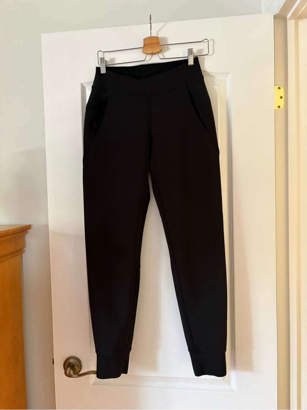 Lululemon Black Slim Jogger Pants 28 Inch Inseem